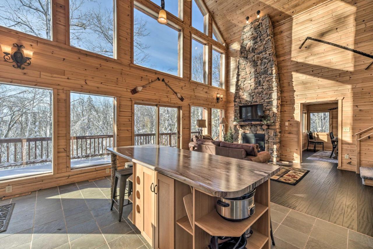 Scenic Hayward Lake View Retreat With Fire Pit 外观 照片