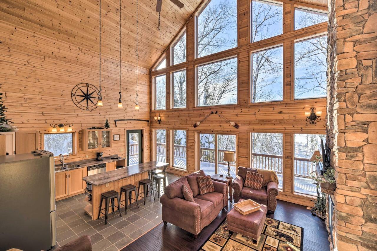 Scenic Hayward Lake View Retreat With Fire Pit 外观 照片