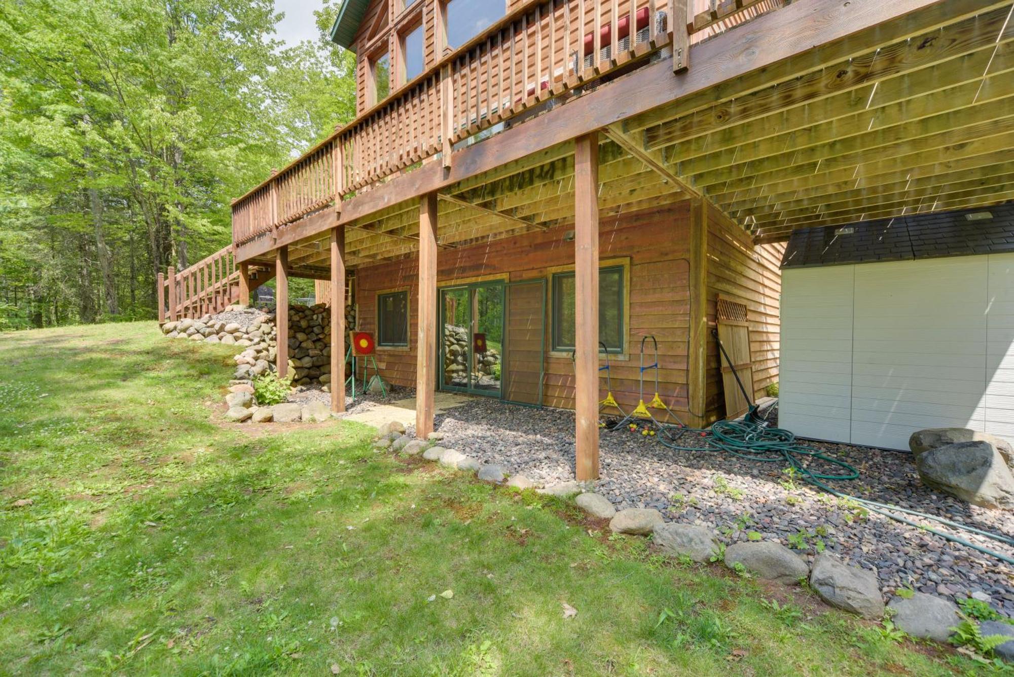 Scenic Hayward Lake View Retreat With Fire Pit 外观 照片